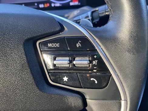 Used 2022 Kia EV6 Wind RWD image 18