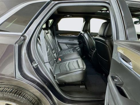 Used 2019 Cadillac XT5 Platinum AWD/4WD image 27