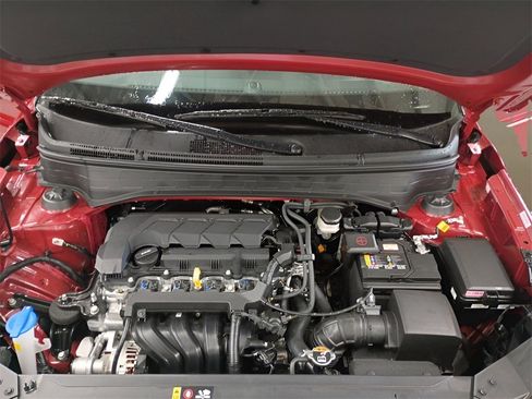 New 2026 Hyundai Venue SE image 24