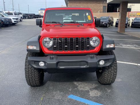 Certified 2025 Jeep Wrangler Sport image 3