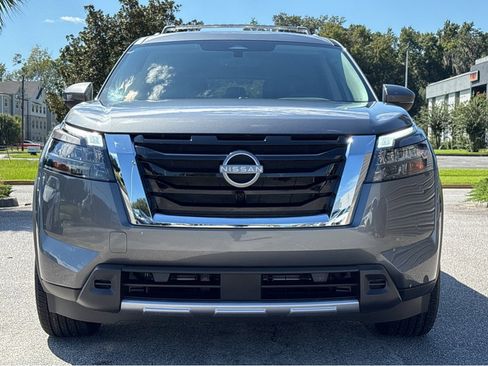 New 2026 Nissan Pathfinder SL w/ Cargo Package image 2