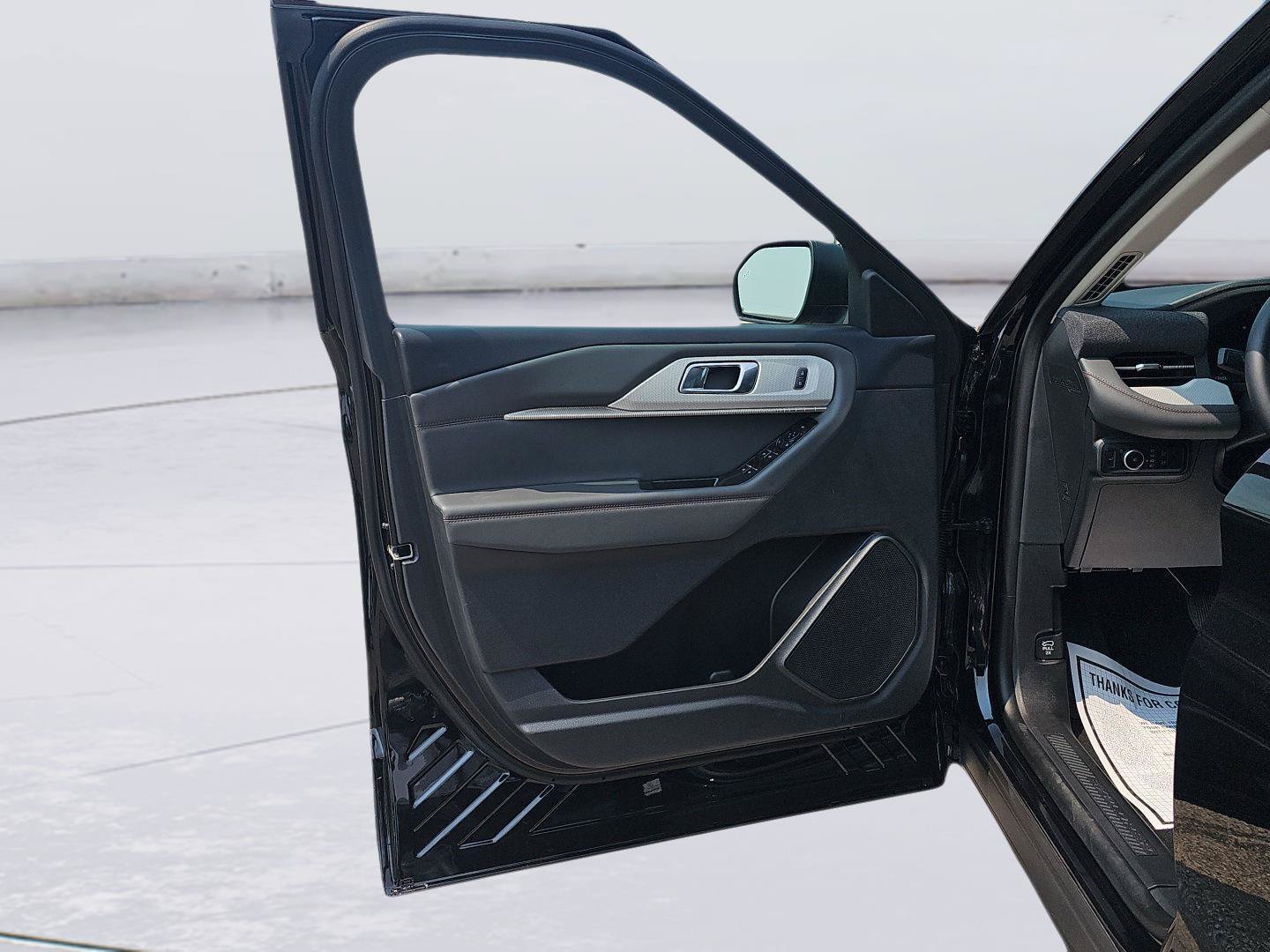 Used 2026 Ford Explorer Active RWD image 12