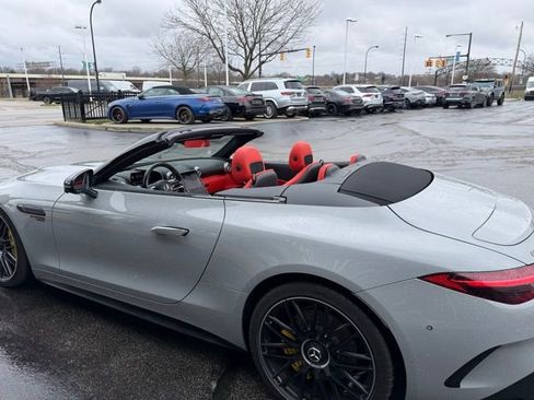 Certified 2022 Mercedes-Benz SL 63 AMG 4MATIC image 7