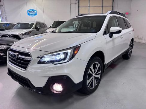 Used 2018 Subaru Outback 2.5i Limited AWD/4WD image 7
