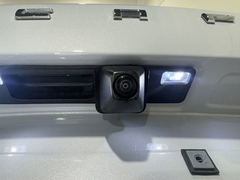 Used 2025 Ford Escape Platinum AWD/4WD image 24