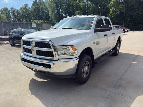 Used 2018 RAM 2500 Tradesman w/ Chrome Appearance Group AWD/4WD image 1