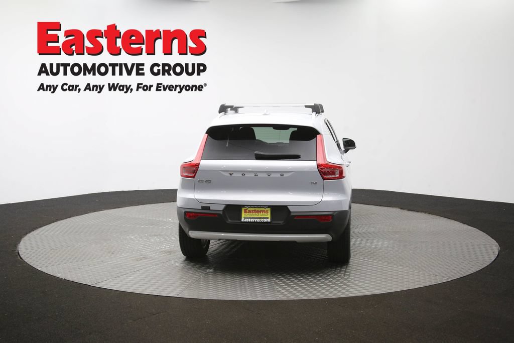 Used 2021 Volvo XC40 T4 Momentum FWD image 37