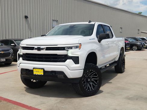 Used 2024 Chevrolet Silverado 1500 RST w/ Convenience Package II AWD/4WD image 1
