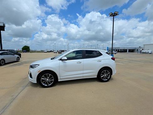 Used 2021 Buick Encore GX Select w/ Experience Buick Package FWD image 2