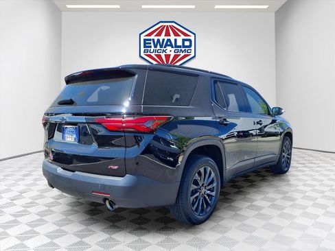 Used 2023 Chevrolet Traverse RS w/ LPO, Floor Liner Package AWD/4WD image 4