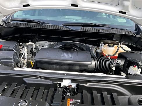 Used 2024 Chevrolet Silverado 1500 W/T w/ Z71 Off-Road Package image 9