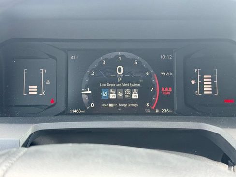Used 2025 Toyota Tacoma SR5 AWD/4WD image 28