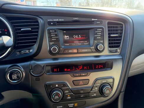 Used 2012 Kia Optima EX w/ Premium Pkg image 16