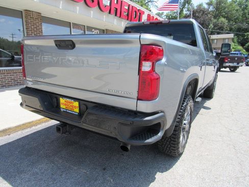 Used 2025 Chevrolet Silverado 2500 Custom w/ Custom Value Package AWD/4WD image 12