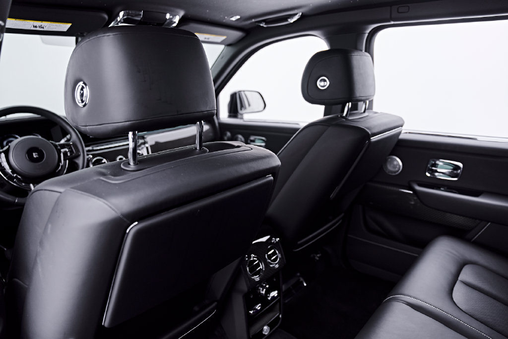 Used 2025 Rolls-Royce Cullinan Black Badge AWD/4WD image 49