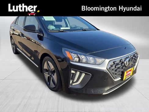 Used 2021 Hyundai Ioniq SEL image 1