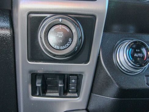Used 2019 Ford F150 Platinum w/ Equipment Group 701A Luxury AWD/4WD image 29