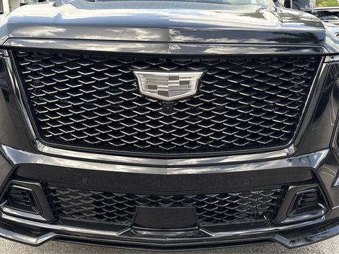 New 2026 Cadillac Escalade ESV V AWD/4WD image 15