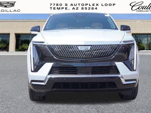 New 2025 Cadillac Escalade IQ Luxury 2 image 5