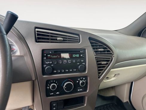 Used 2005 Buick Rendezvous CX image 13
