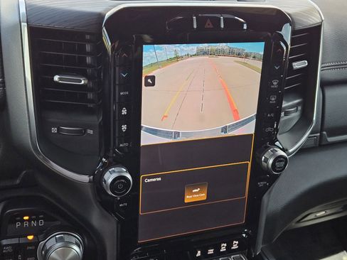 Used 2024 RAM 1500 Laramie image 21