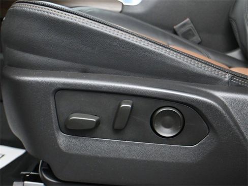 Used 2024 Chevrolet Silverado 1500 High Country image 11