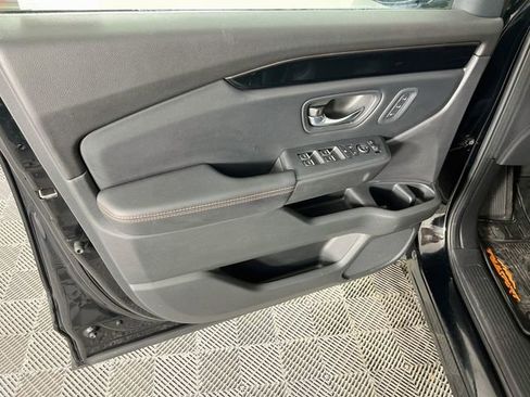 Certified 2023 Honda Pilot TrailSport image 20