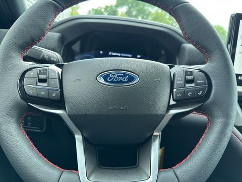 New 2026 Ford Explorer ST-Line w/ ST-Line Street Pack AWD/4WD image 20