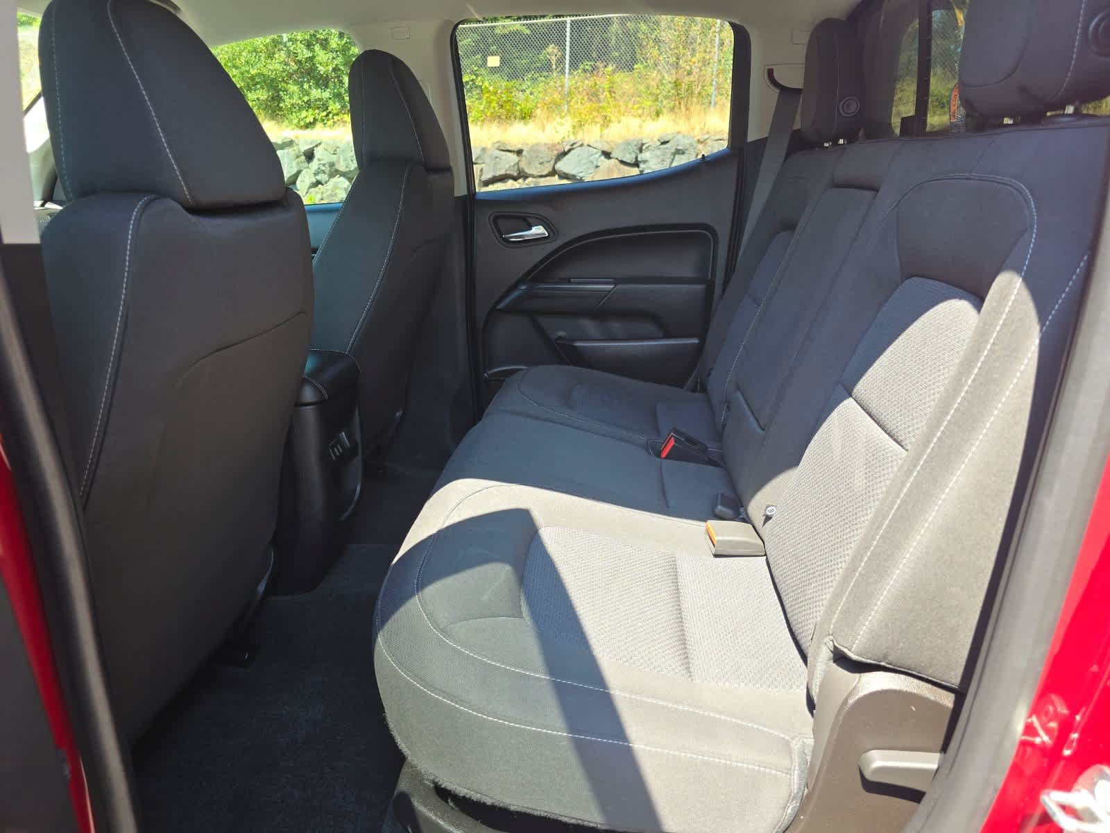 Used 2018 Chevrolet Colorado LT w/ LT Convenience Package RWD image 21
