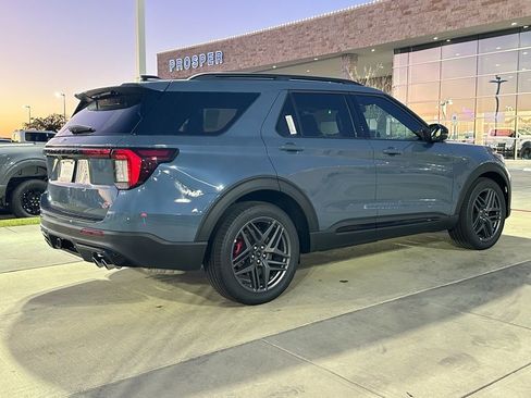 New 2026 Ford Explorer ST w/ Sun And Sound Package image 39