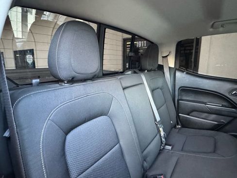 Used 2022 Chevrolet Colorado LT w/ LT Convenience Package image 23