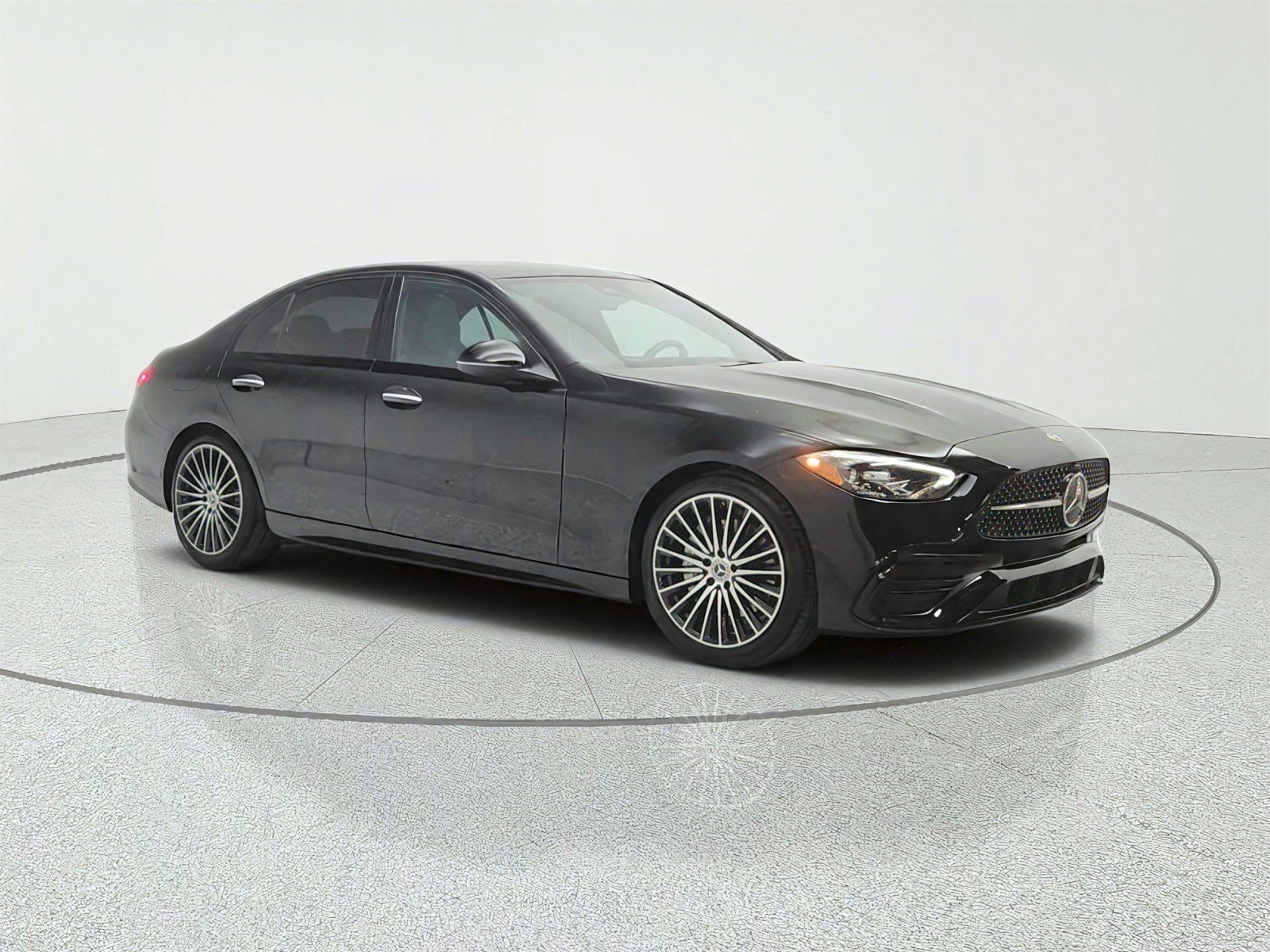 Used 2023 Mercedes-Benz C 300 Sedan image 3