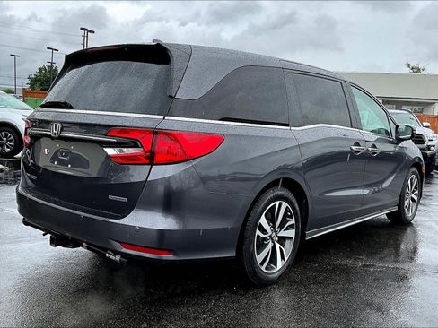 Used 2023 Honda Odyssey Touring image 6