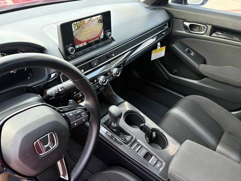 Certified 2025 Honda Civic Sport image 16