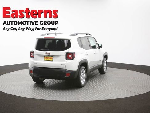 Used 2017 Jeep Renegade Latitude w/ Cold Weather Group AWD/4WD image 42
