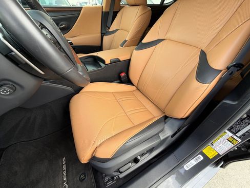 Used 2024 Lexus ES 350 Ultra Luxury FWD image 5