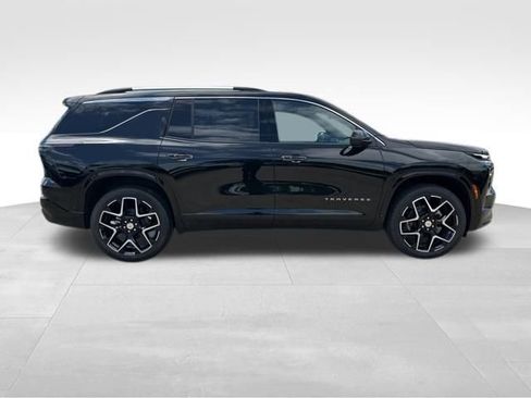 New 2025 Chevrolet Traverse High Country image 6