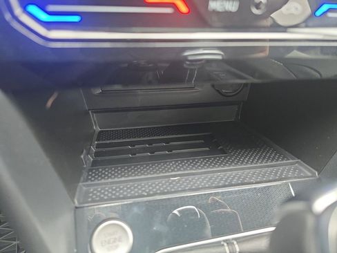 New 2025 Volkswagen Taos SEL image 24