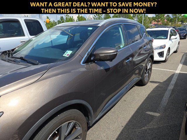 Used 2015 Nissan Murano Platinum w/ Platinum Technology Package FWD image 4