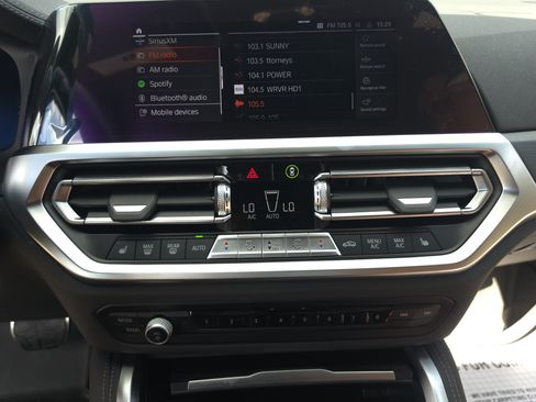 Used 2023 BMW M440i Convertible RWD image 21