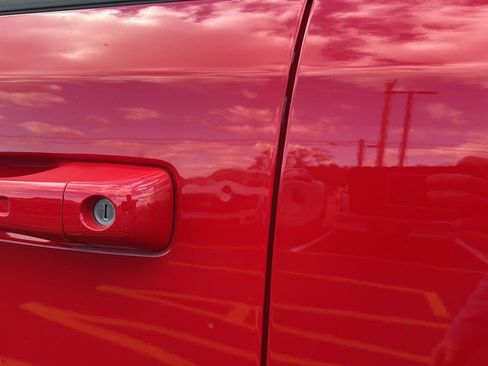 Used 2019 RAM 1500 Rebel image 33