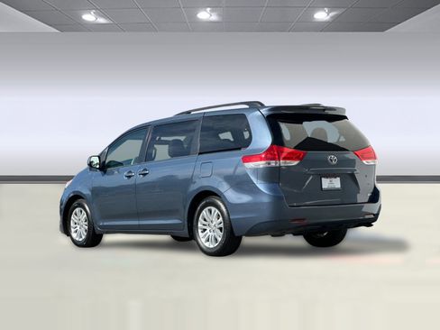 Used 2024 Honda HR-V Sport image 3