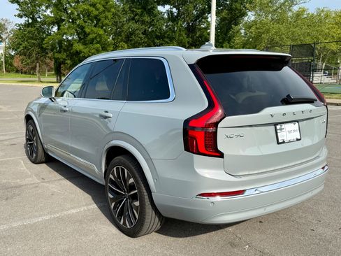 Used 2025 Volvo XC90 T8 Plus w/ Protection Package Premier AWD/4WD image 4