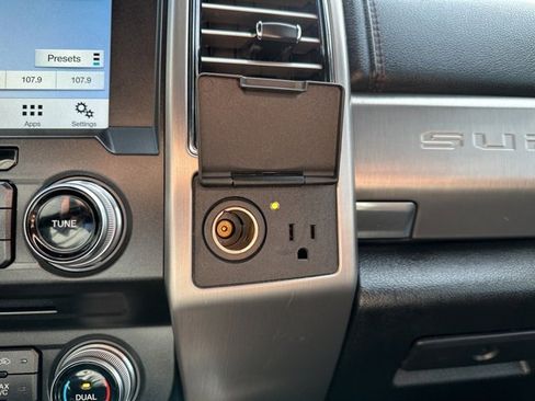 Used 2018 Ford F350 Platinum w/ Platinum Ultimate Package image 24