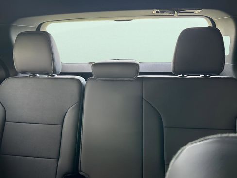 New 2026 Buick Enclave Preferred w/ Power Package image 9