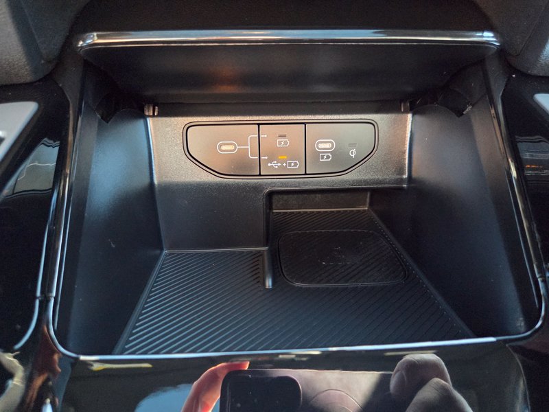 Used 2025 Kia Sorento SX Prestige AWD/4WD image 41