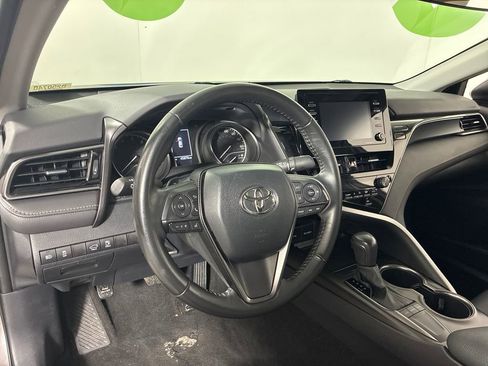 Used 2024 Toyota Camry SE image 22