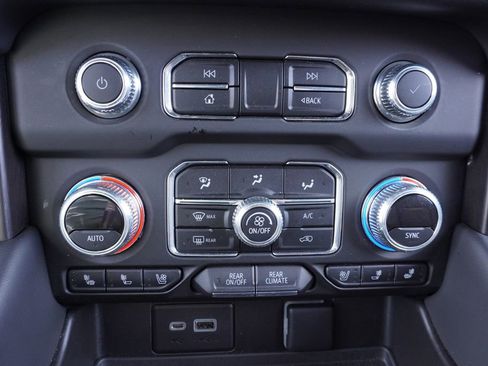 Certified 2022 GMC Yukon AT4 w/ Technology Package image 20