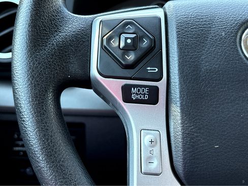 Used 2017 Toyota Tundra SR5 w/ SR5 Upgrade Package image 14