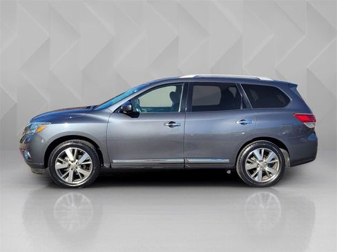 Used 2013 Nissan Pathfinder Platinum w/ Cargo Pkg image 8